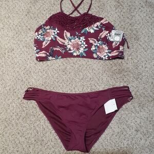 ☀️🏖 NWT Ambrielle large purple bikini set, $96.00
